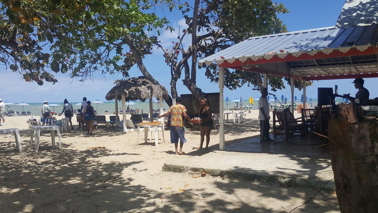Apartamento Costa Azul En El Pueblito プエルト・プラタ エクステリア 写真